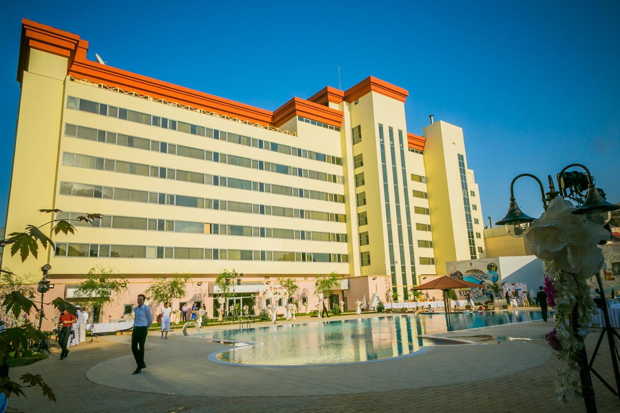Grand Mir Hotel Tashkent Esterno foto