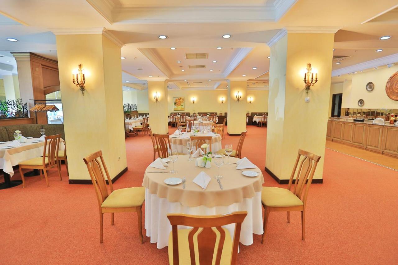 Grand Mir Hotel Tashkent Esterno foto