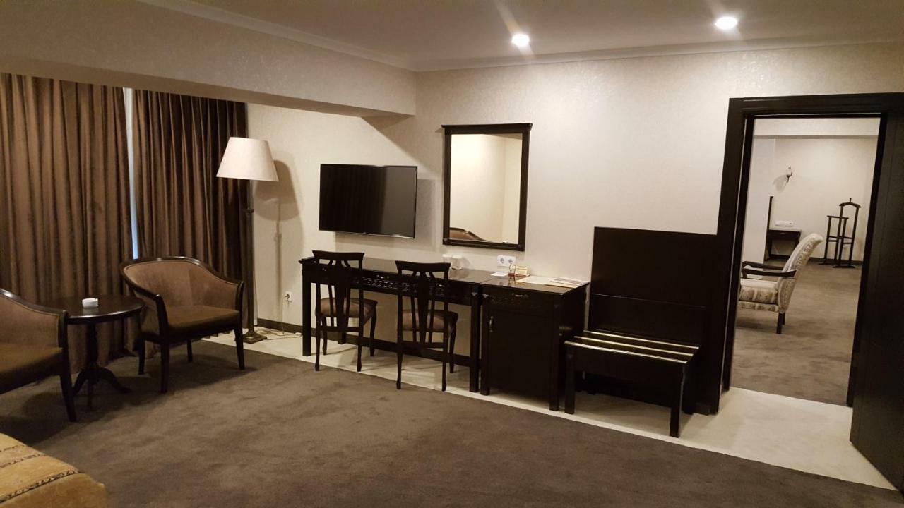 Grand Mir Hotel Tashkent Esterno foto