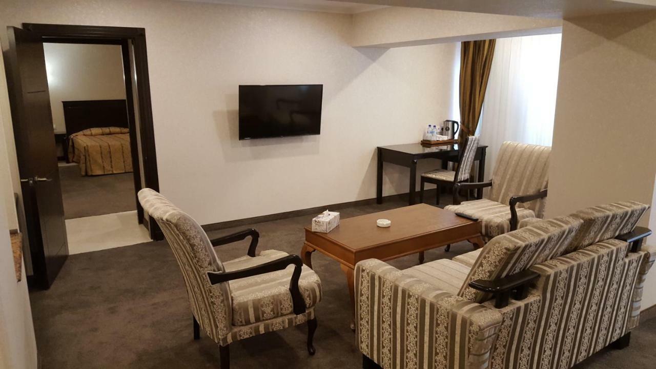 Grand Mir Hotel Tashkent Esterno foto