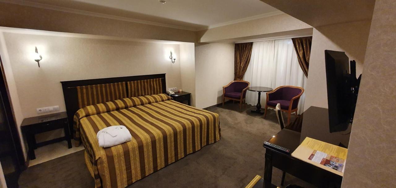 Grand Mir Hotel Tashkent Esterno foto